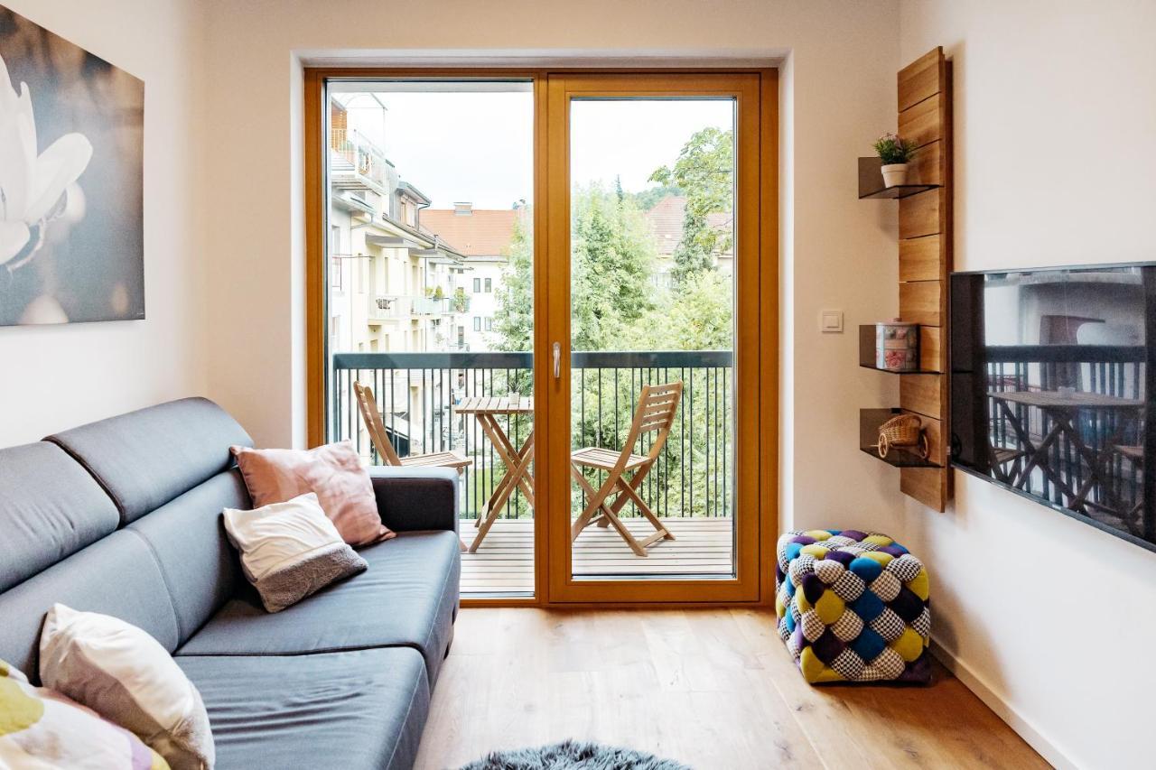 Woody - Comfy Apartment In Siska Любляна Екстериор снимка