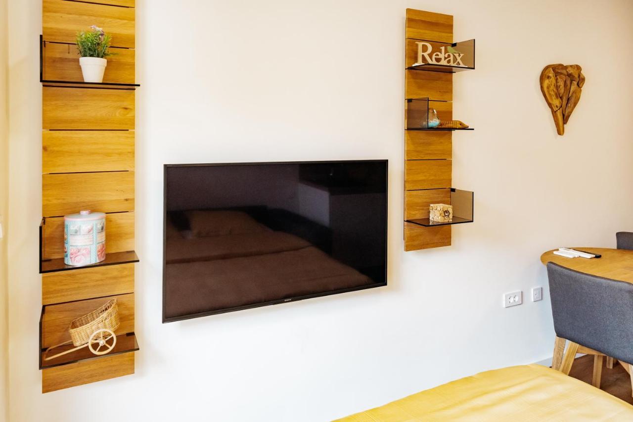 Woody - Comfy Apartment In Siska Любляна Екстериор снимка