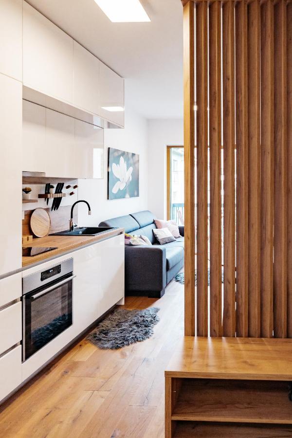 Woody - Comfy Apartment In Siska Любляна Екстериор снимка