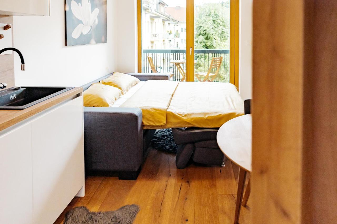 Woody - Comfy Apartment In Siska Любляна Екстериор снимка