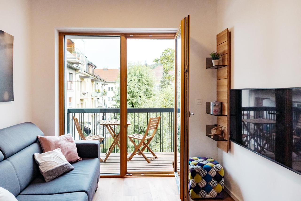 Woody - Comfy Apartment In Siska Любляна Екстериор снимка